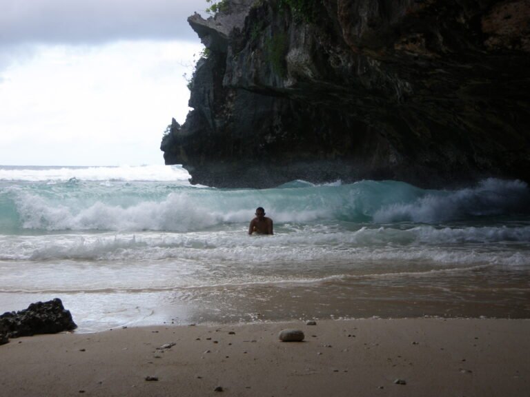 Suluban Beach, Bali