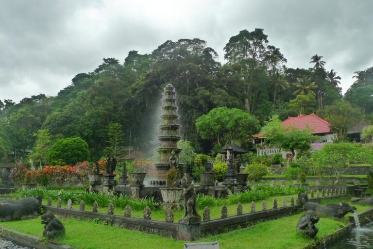 Tirta Gangga, Bali