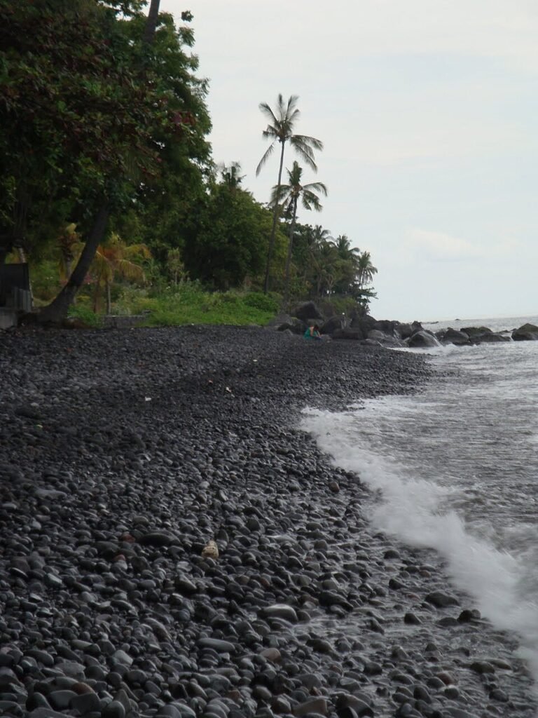 Tulamben, photographed on 9 October 2010.